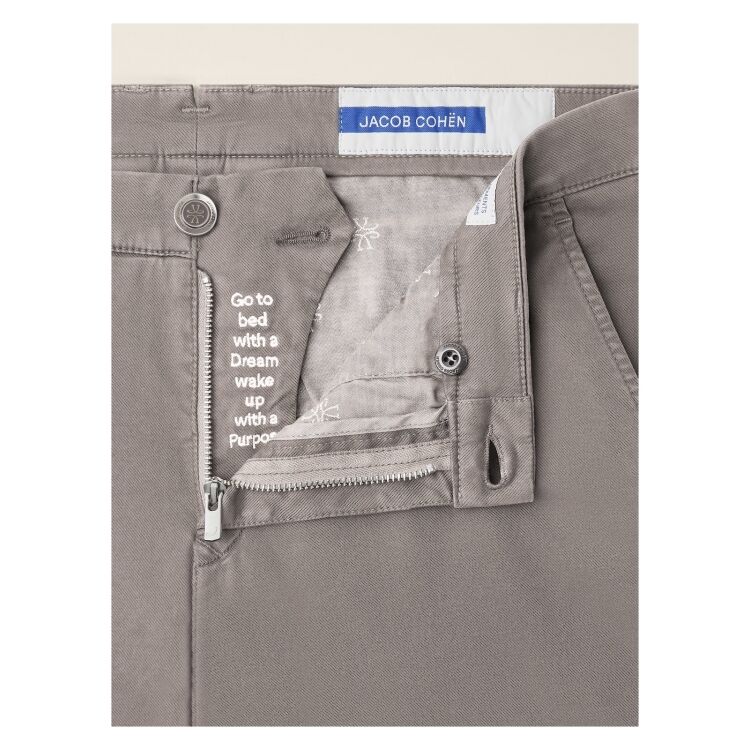 Jacob Cohen Bobby S 3756 Bobby S 3756 - www.romeyntailors.nl - Romeyn Tailors Jacob Cohen Bobby S 3756 Bobby S 3756 - www.romeyntailors.nl - Romeyn Tailors