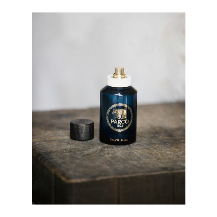 Parco 1923 R. Regia Eau De Parfum 100 ML R. Regia Eau De Parfum 100 ML - www.romeyntailors.nl - Romeyn Tailors Parco 1923 R. Regia Eau De Parfum 100 ML R. Regia Eau De Parfum 100 ML - www.romeyntailors.nl - Romeyn Tailors